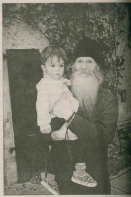 Детская молитва. Архимандрит Виктор (Мамонтов) Газета "Лудзас Земе" 2005 г.